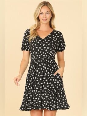 Black Floral Tiered Mini Dress | V-Neck Puff Sleeve Flowy Dress with Pockets